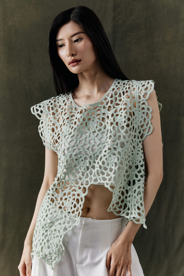 Study 01 – Form 26, Aster Top in Mint Sage