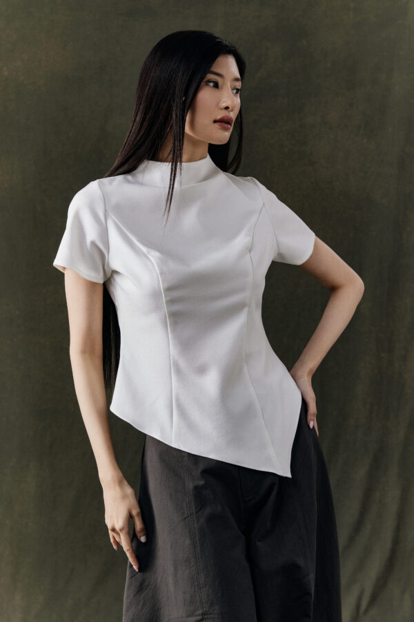 Study 01 – Form 32, Calla Top in White