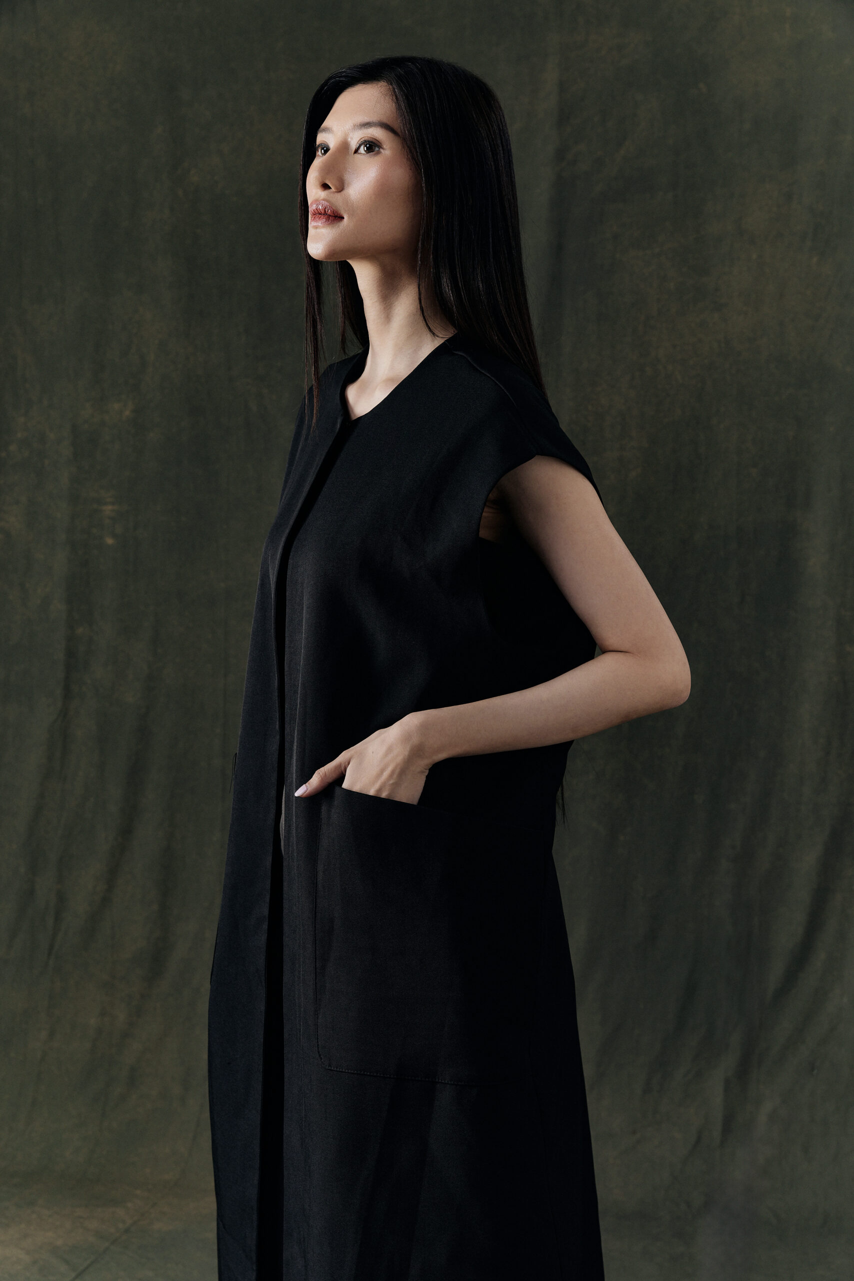 Study 01 - Form 22, SIC Long Vest - Image 2